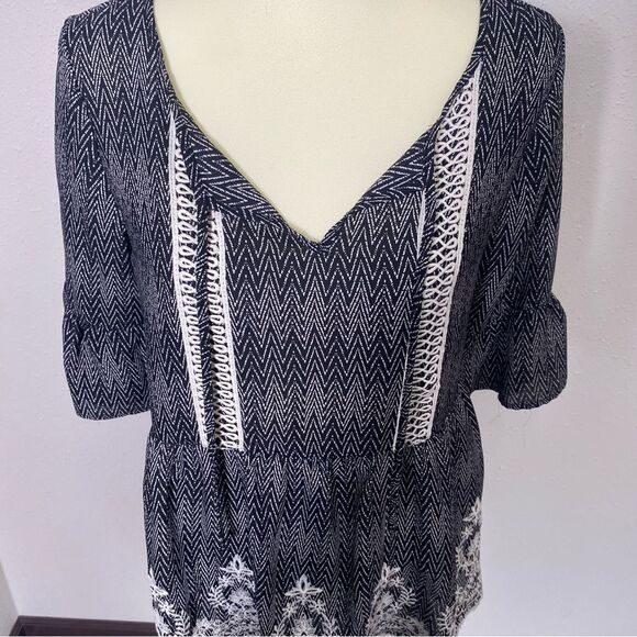 Maurices Lightweight Boho Embroidered Elastic Waist Blouse Women's Size XS - Picture 11 of 16